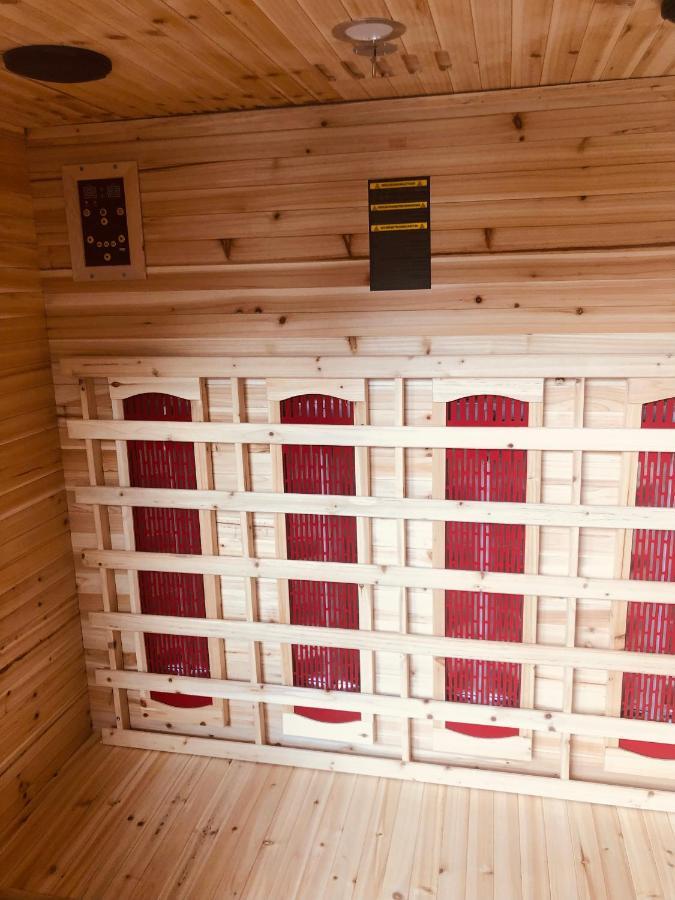 Altes Gewoelbe Mit Sauna Und Whirlpool Im Aussenbereich Elsterheide Exterior photo