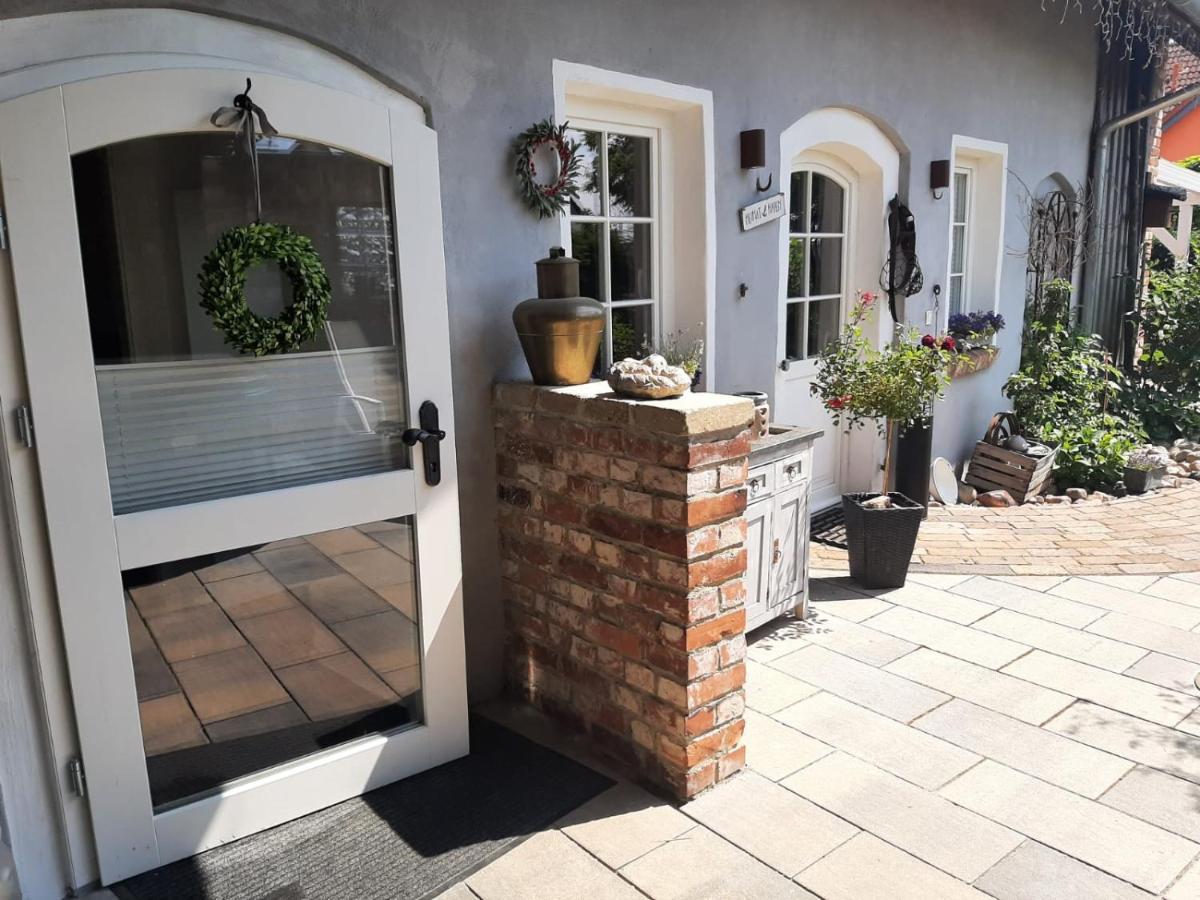Altes Gewoelbe Mit Sauna Und Whirlpool Im Aussenbereich Elsterheide Exterior photo